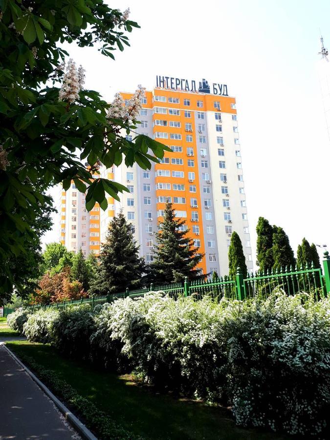 Стильна Та Простора Квартира Kiev Dış mekan fotoğraf
